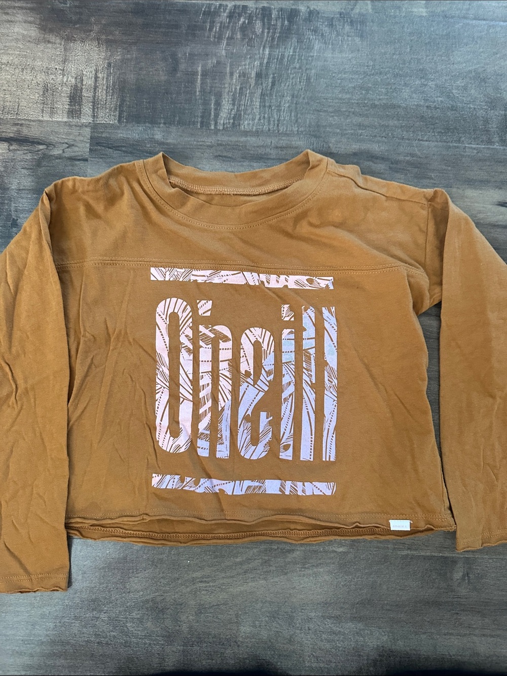O'Neill Kids Long-Sleeve Crop Tee in Rust Brown with Light Pink Logo Never worn.